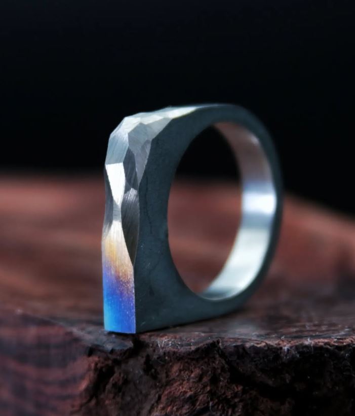Hammered_titanium_ring_contemporary_design.JPG